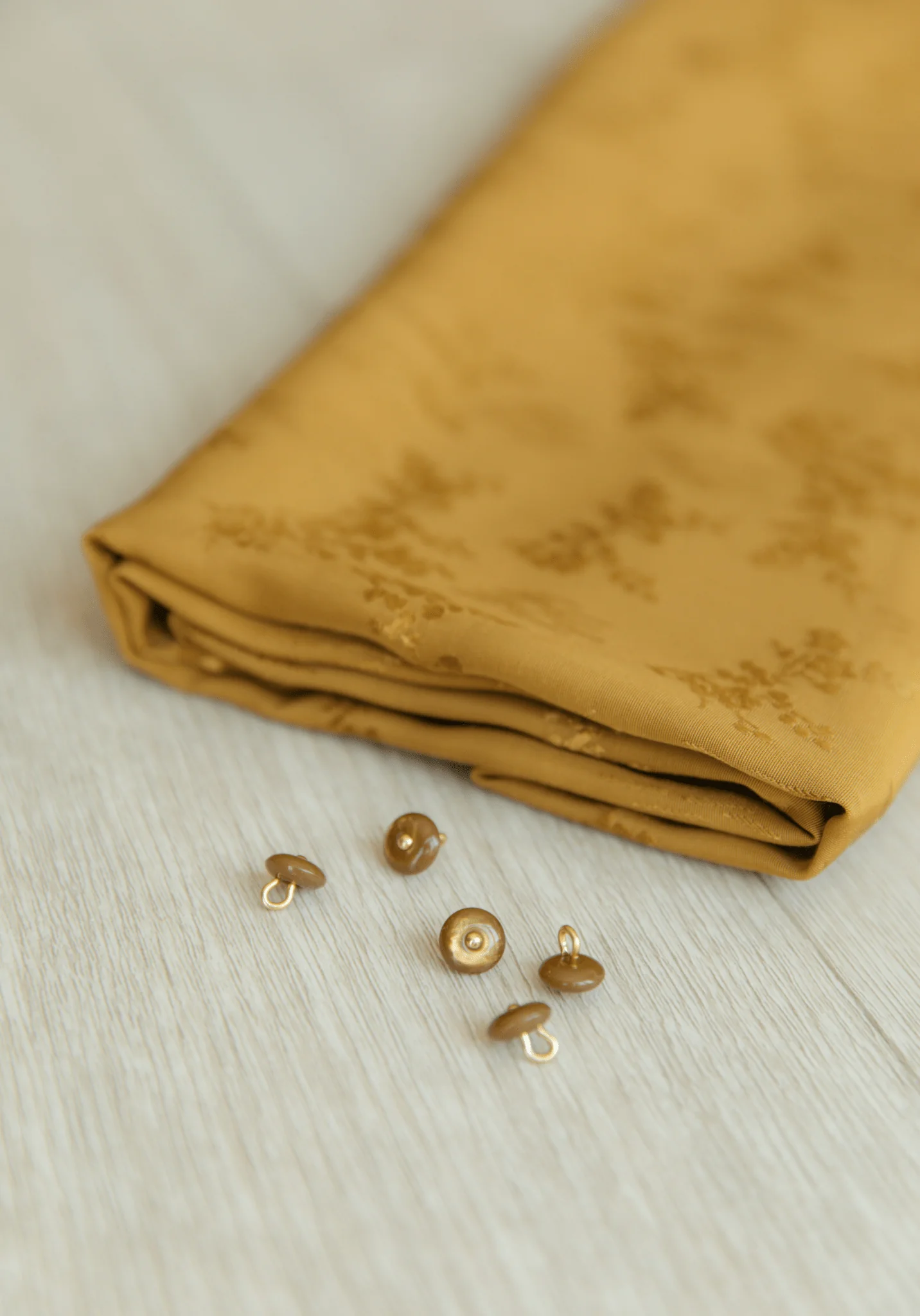 Bouton à coudre en nacre Wink Glossy 10 mm - Plusieurs couleurs - Image 13