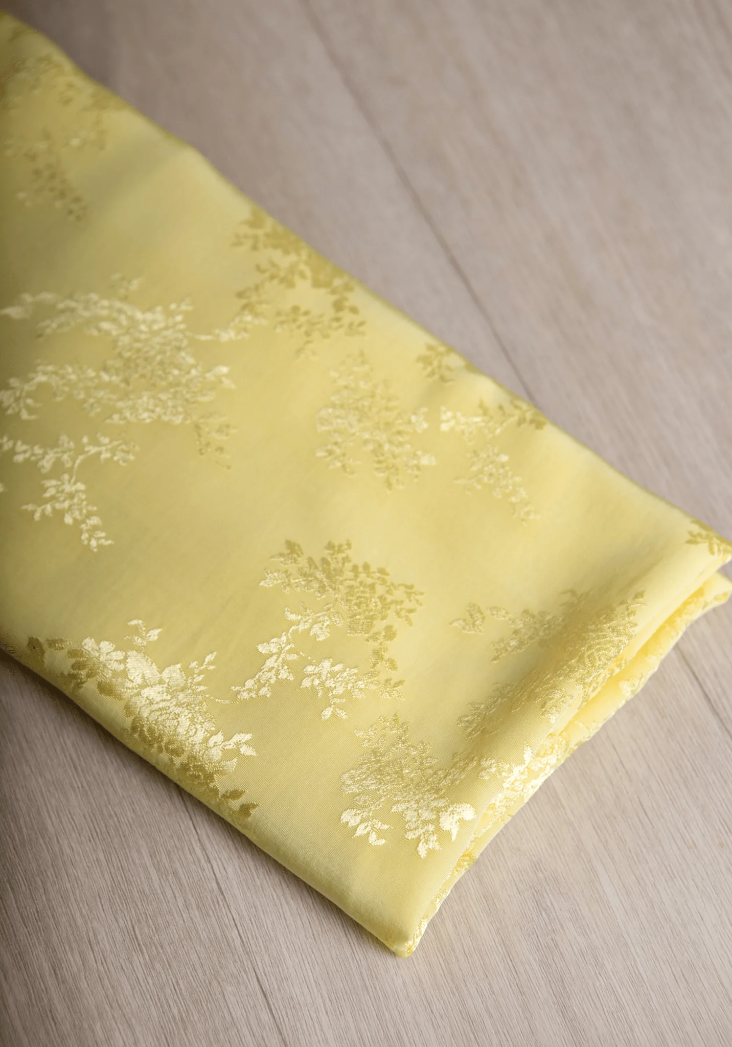 Tissu jacquard de viscose Poésie - Plusieurs couleurs - Image 24